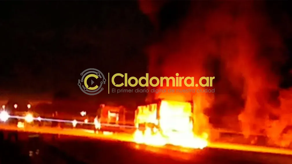 1010x567_colectivo-micro-incendio-llamas-450343-113923