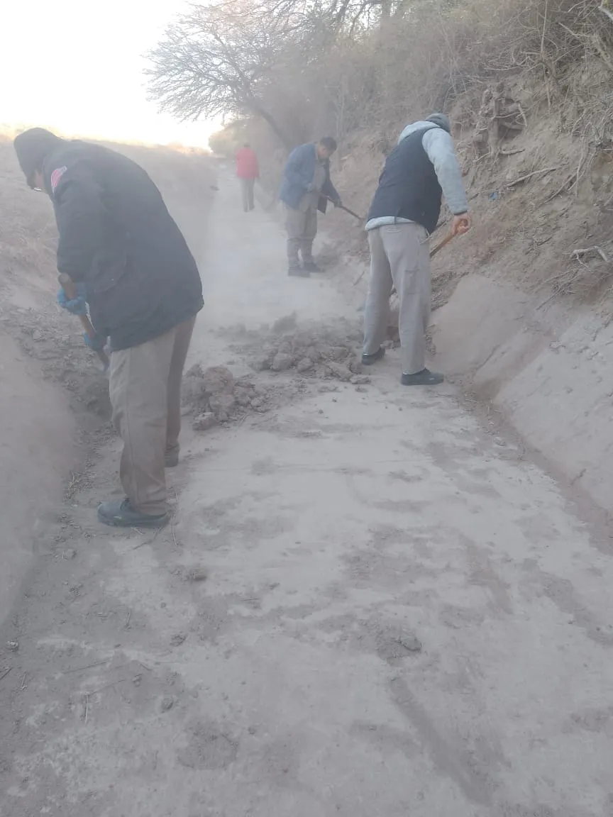 458230034_916974610458345_5170026191457160405_n