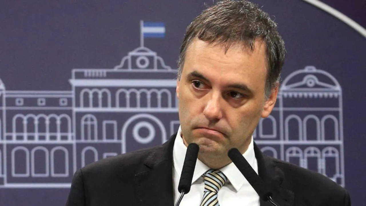 manuel-adorni-2096102