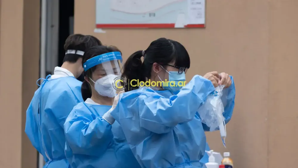 sanitarios-preparan-atender-pacientes-covid-shanghai_98