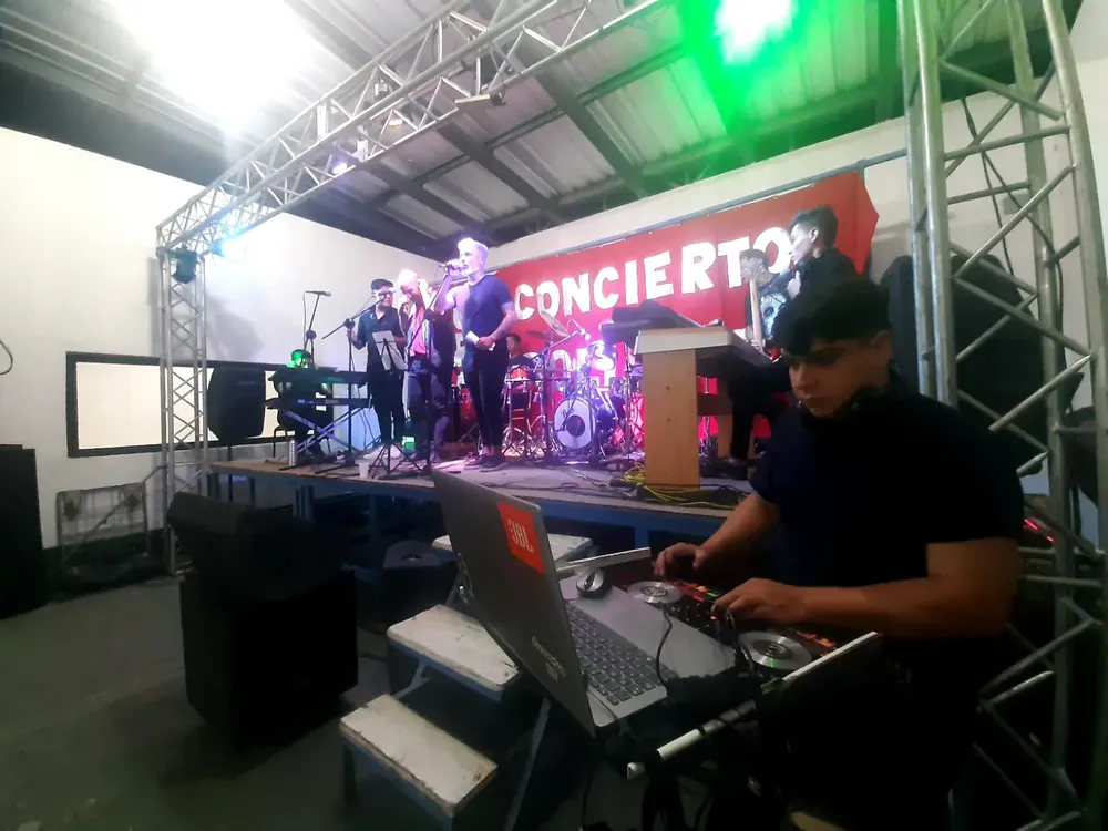 f4966ab3-5aee-4f23-82f8-92fa47731484